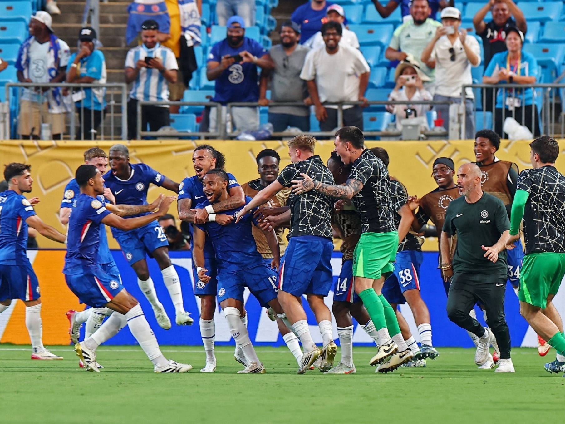 KAIYUN SPORTS包含纽卡斯尔训练开放日；国际比赛日造点机会引欢呼；西甲在即；赛程密集仍需轮换的词条