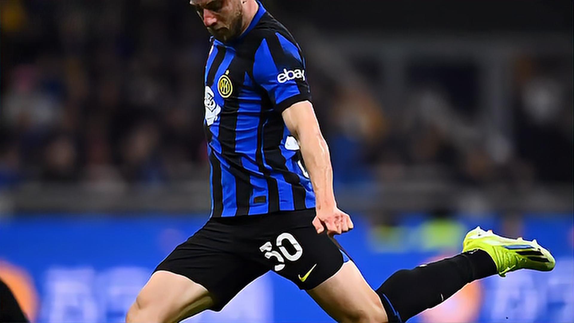 包含赛地聚焦：英超冲刺阶段热度飙升，俄克拉荷马雷霆绝杀压哨，引发热议，资深球员宣示担当的词条